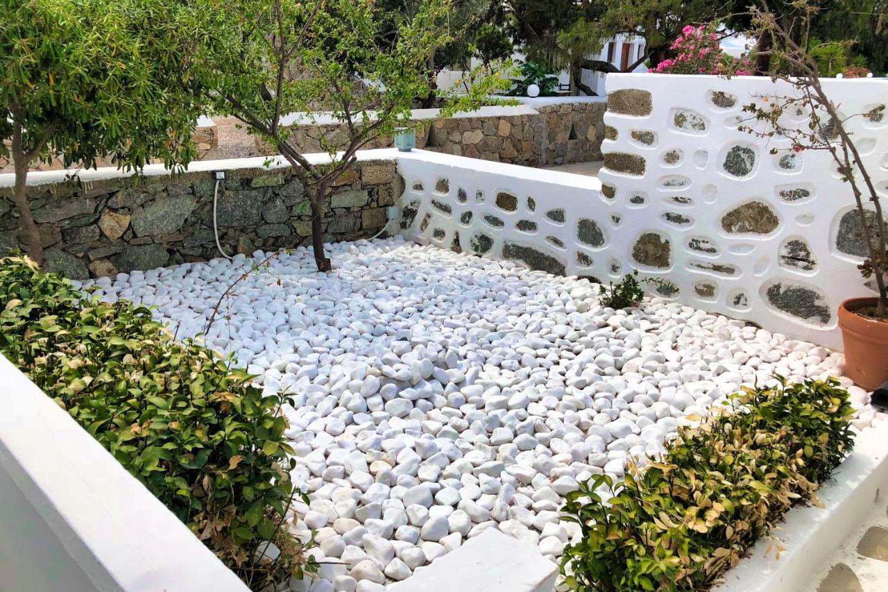 Eleven Rooms Mykonos Town Exterior photo